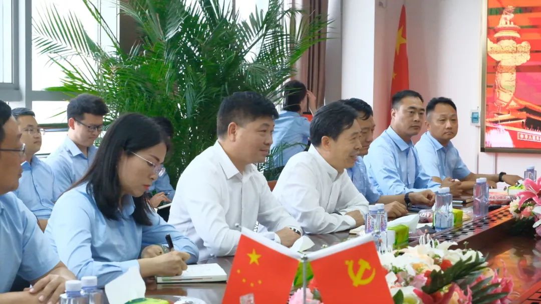 新密市委常委、政法委書記劉軍杰一行蒞臨榮盛科技集團調研指導